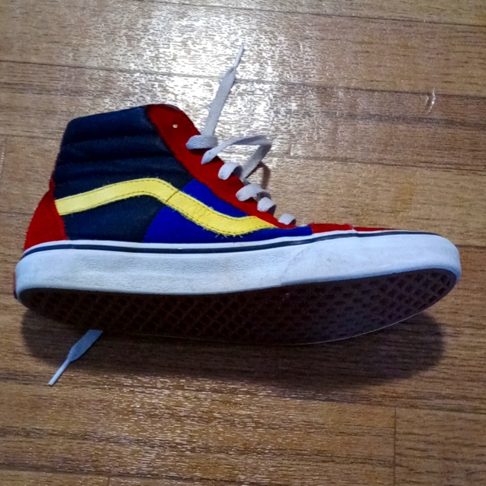 Vans - Picture 2 of 2